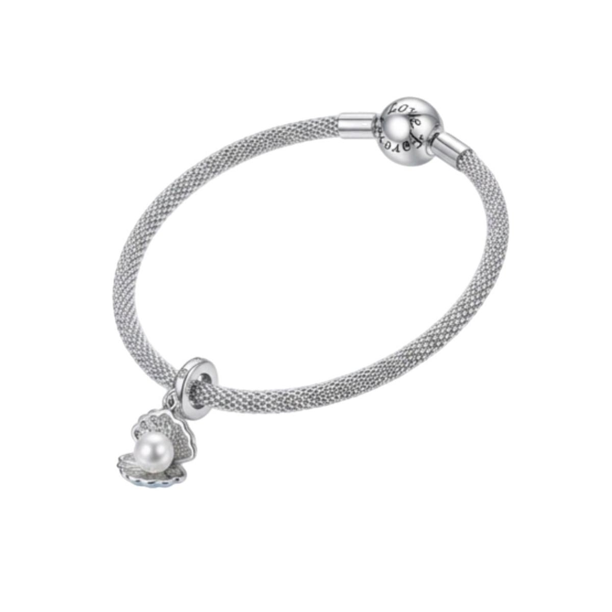 Pearl Seashell Charm Mesh Bracelet