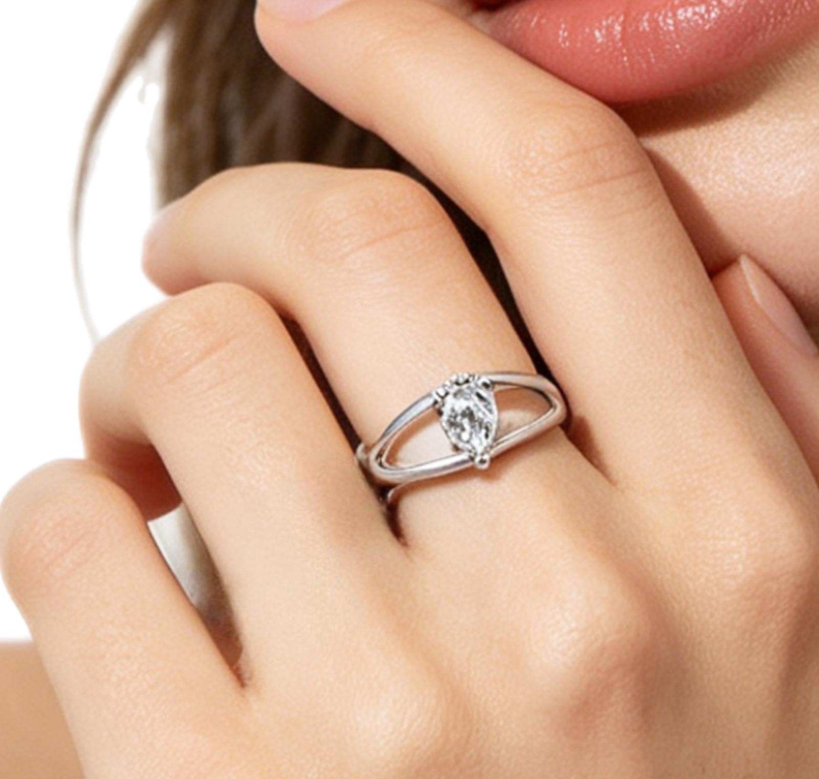 Pear Glow Double Band Ring