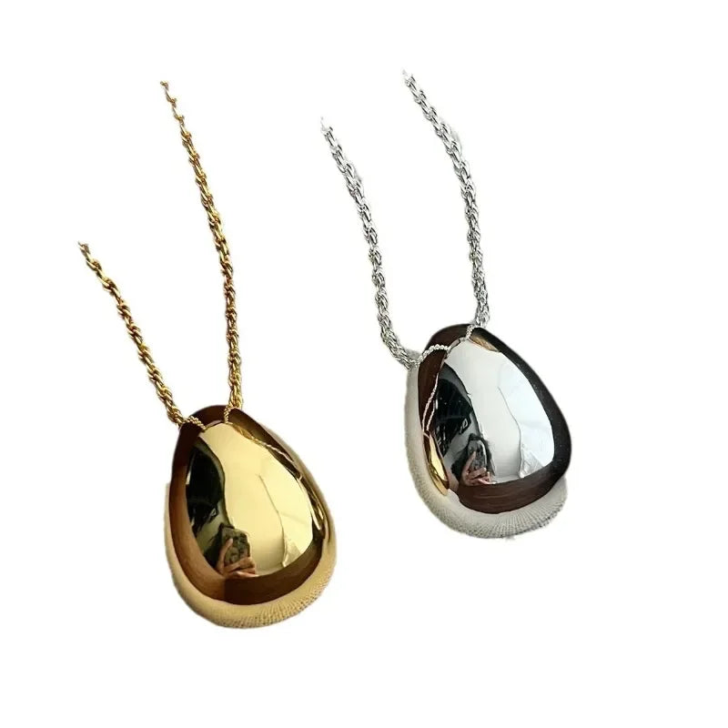 Simple Delicate Design Smooth Metal Teardrop Pendant Necklace