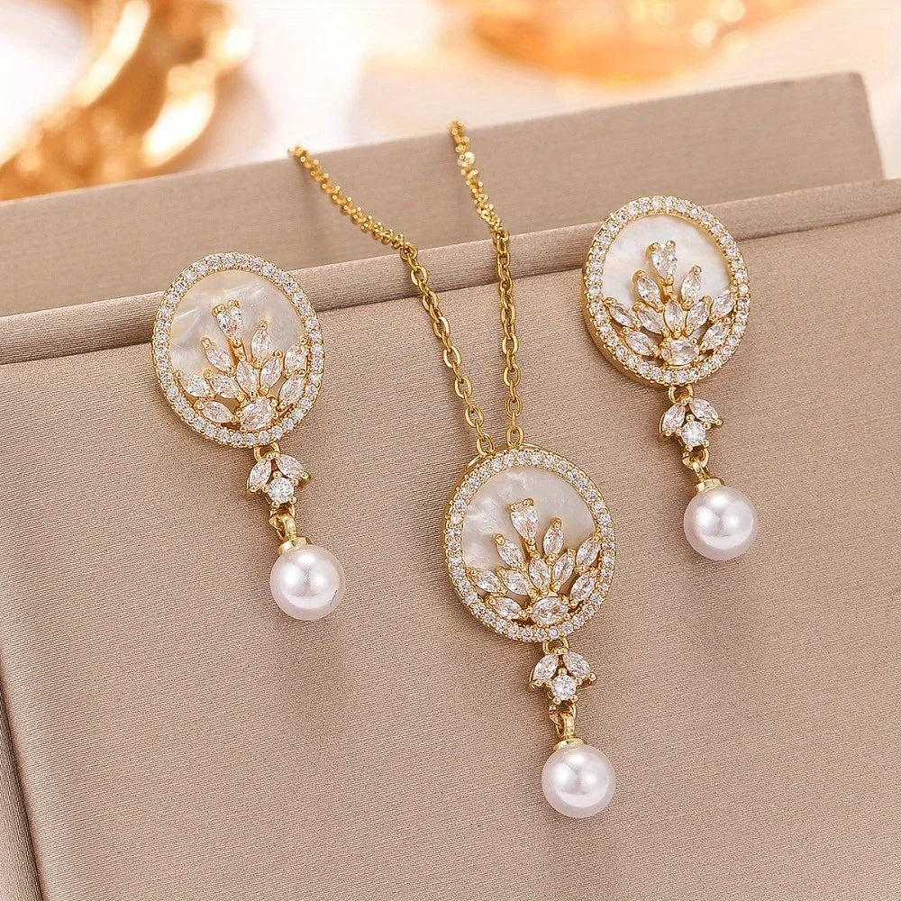 Shell two-piece Set For  Women's Retro Style Pendant Necklace Earrings